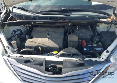 2015 Toyota Sienna Xle Premium 8 Passenger from USA, damaged, VIN 5TDYK3DC1FS682203